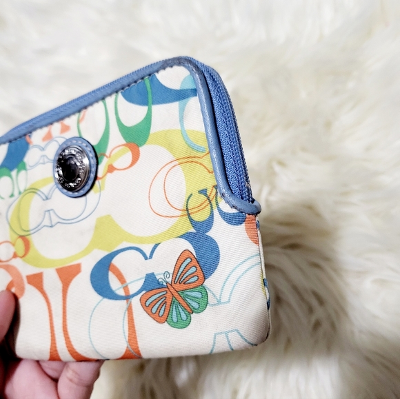 Vintage Coach Wristlet - Picture 4 of 5